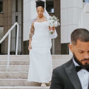 Elegant White Strapless Wedding Dress
